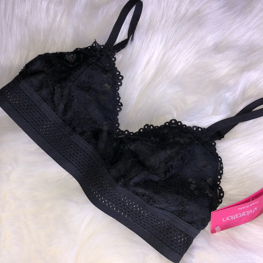 Black triangle lace bralette Women’s XS 32B